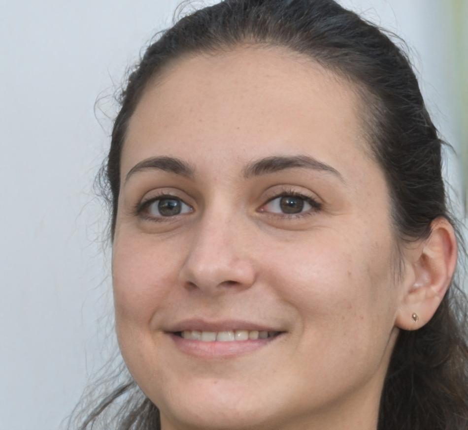 Sienna Lockridge professional headshot